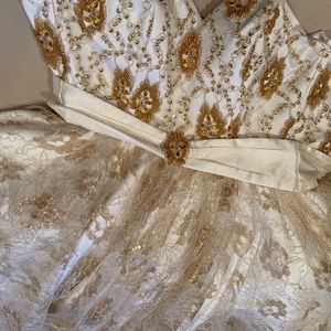 Terani Couture Sweetheart Gold Lace Dress New!  Tags attached🙌